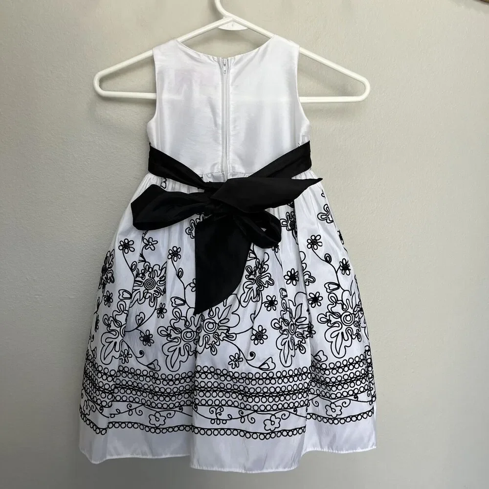 Sophia Young | Girls White Flowered Sleeveless Party Dress Ball Gown Size 4